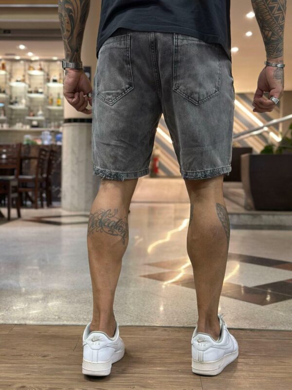 Bermuda Jeans preta Rasgada - lleva Denim Ref: L24-008 - Imagem 3