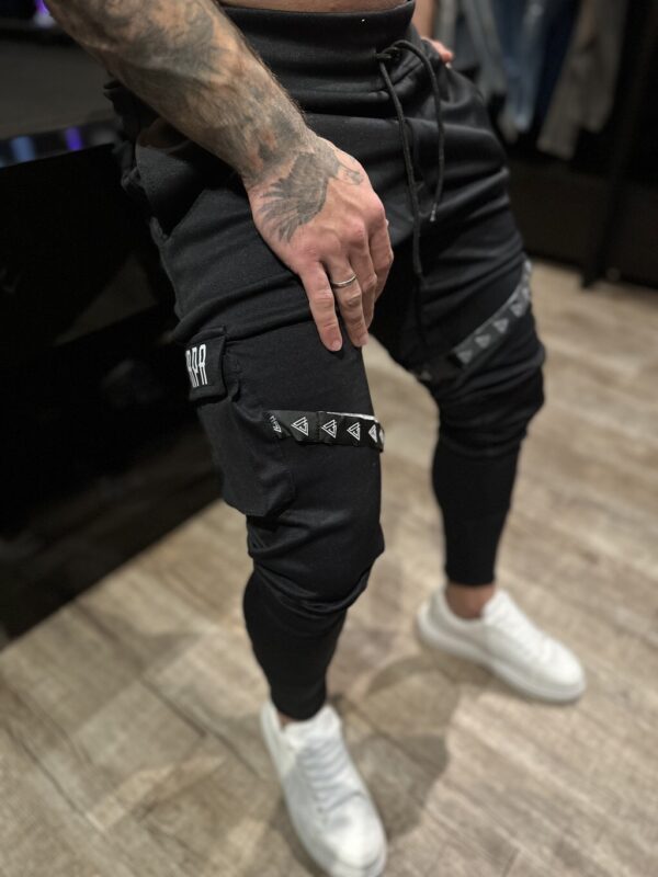 CALÇA LA NEOPRENE BOLSO PRETA DETAILS - Imagem 2
